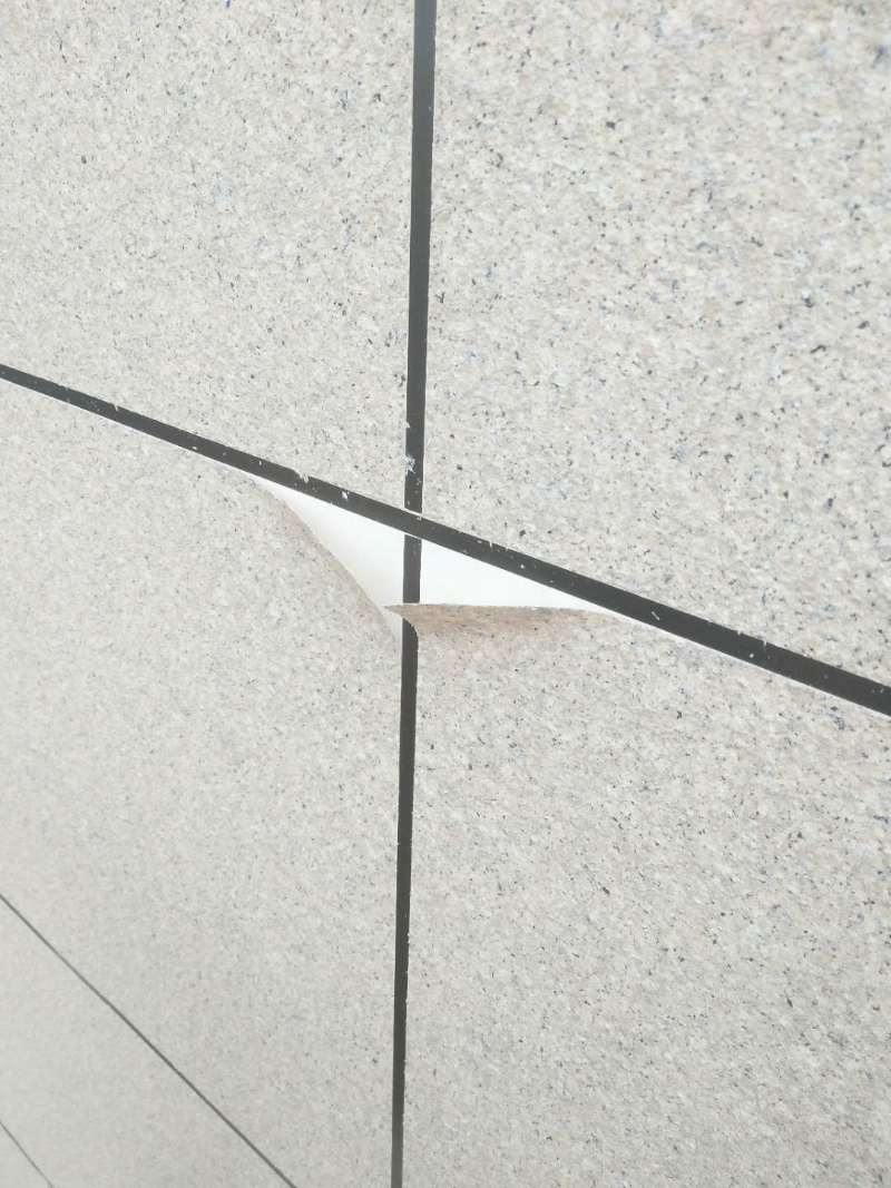 線條翹邊問題示例